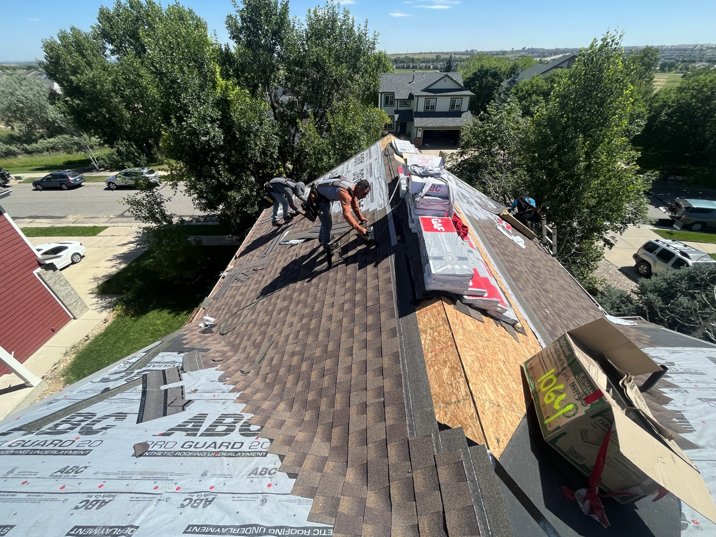 Standing-seam metal